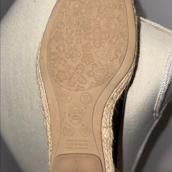 Chelsea Crew Black Espadrille Flats - Picture 5 of 5